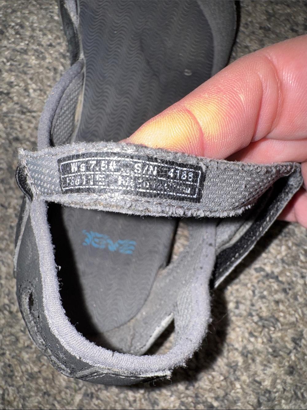 Teva Black and Gray Mary Jane Style Slingback Flats Sz 7.5 Outdoor Hiking shoes - Picture 4 of 6